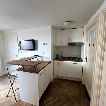 Beachfront With Rooftop Terrace