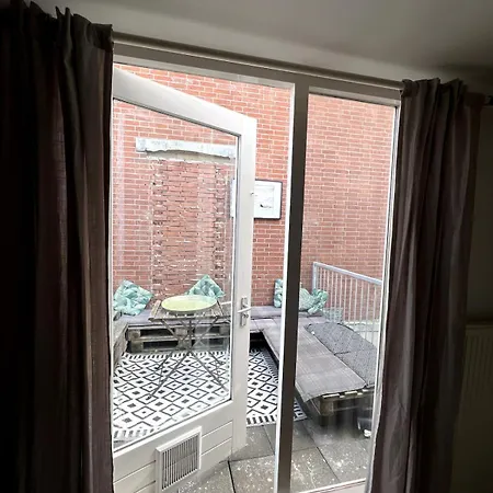 Apartment Beachfront With Rooftop Terrace