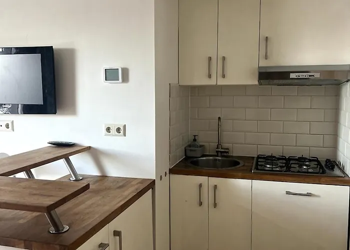 Beachfront With Rooftop Terrace Apartman