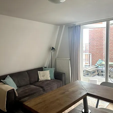 Beachfront With Rooftop Terrace Appartement *